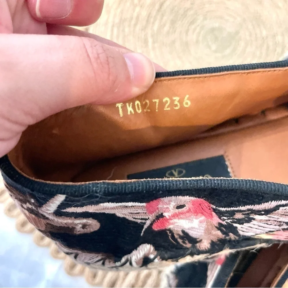 Valentino Garavani Butterfly-Embroidered Fabric Espadrilles in Black/Multi EU 36